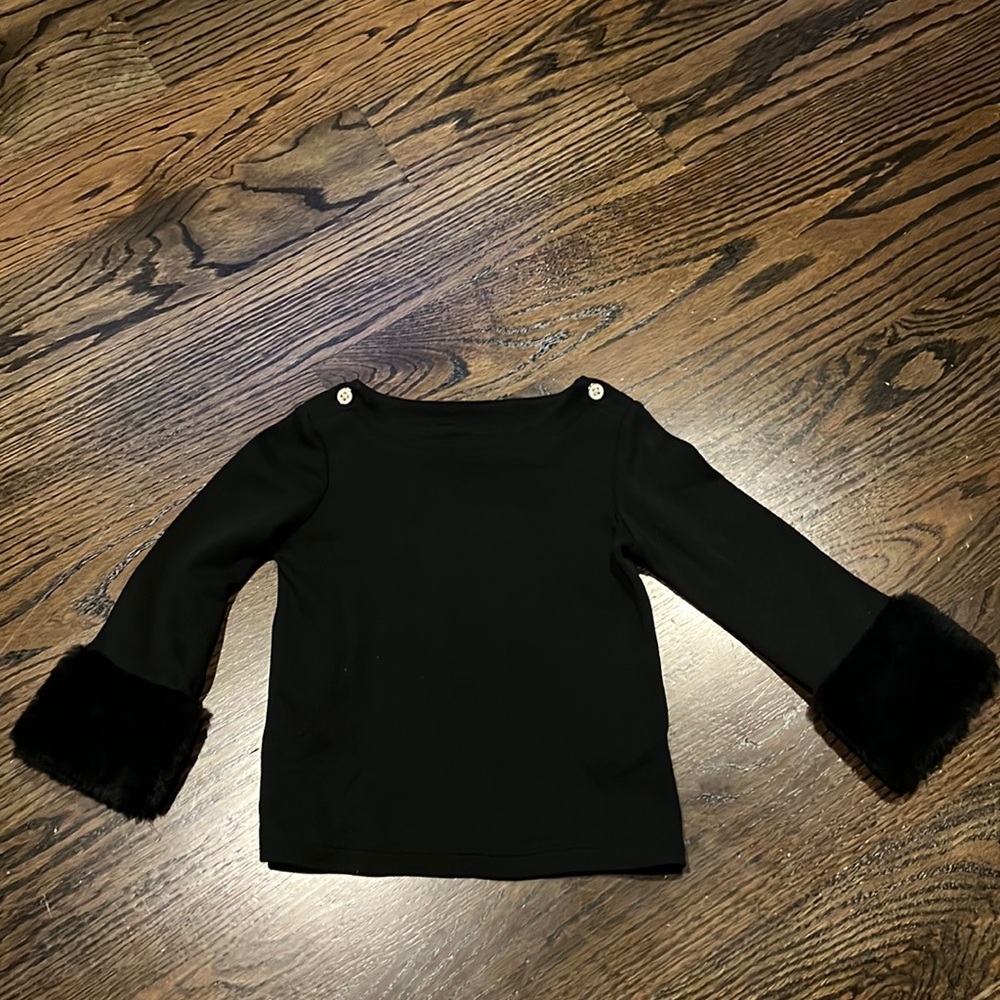 Black shirt with velvet cuffs